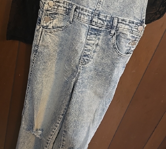 RISEN Denim Overalls NWOT - Picture 3 of 5